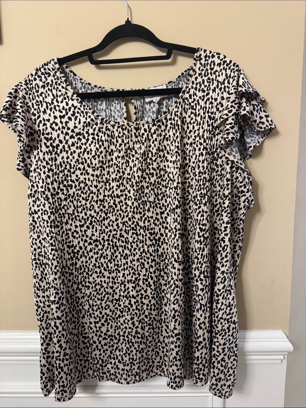 Leopard Print Ruffle Sleeve Blouse in Beige and Black